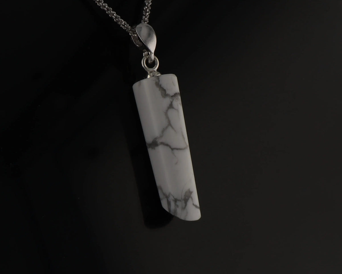 Pendentif Howlite 1 La Taillerie