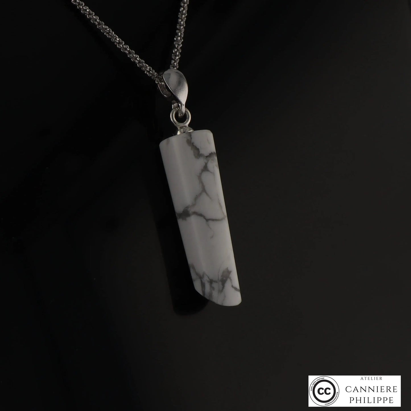 Pendentif Howlite 1 La Taillerie