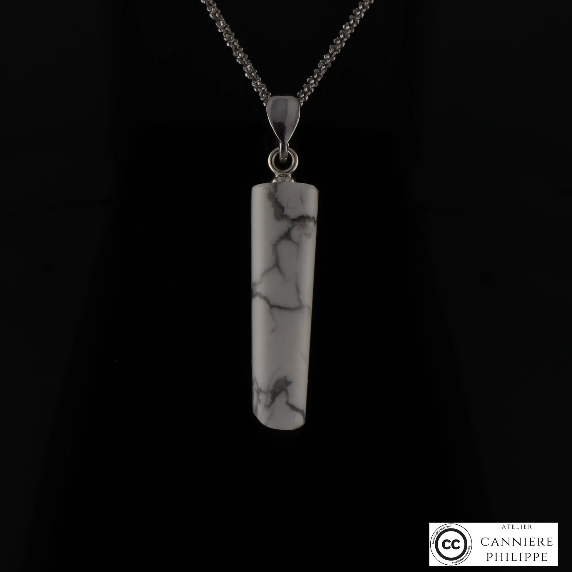 Pendentif Howlite 1 La Taillerie