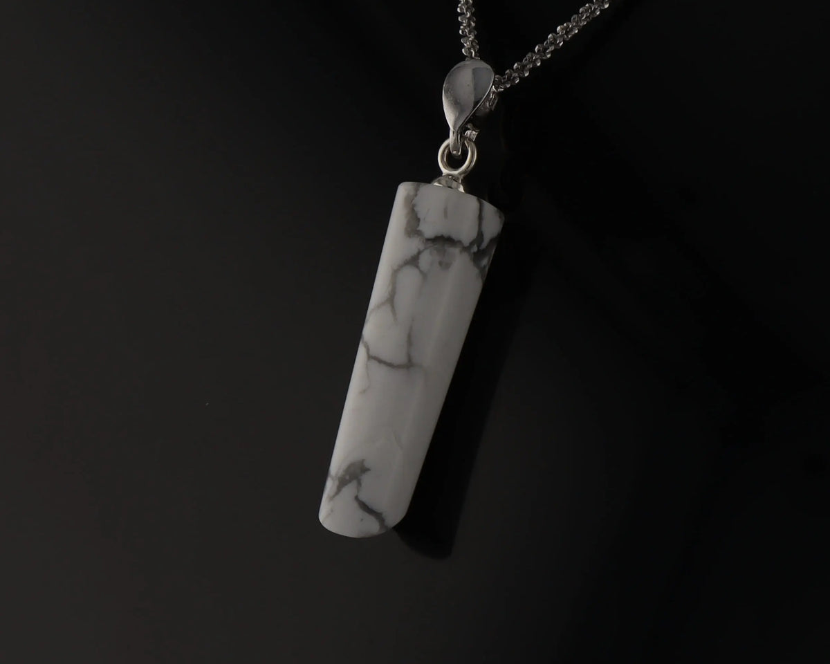 Pendentif Howlite 1 La Taillerie
