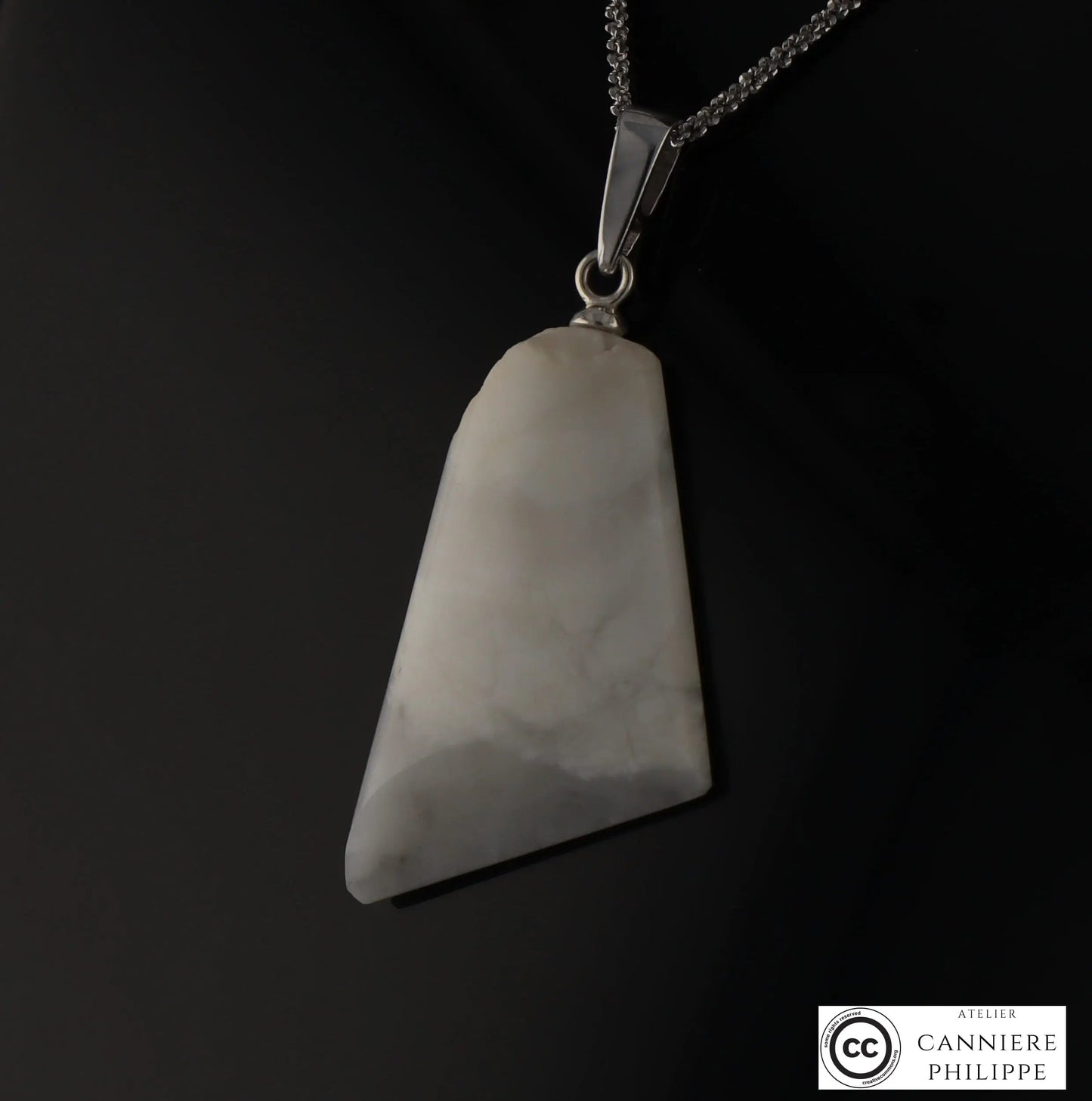 Pendentif Howlite 3 La Taillerie