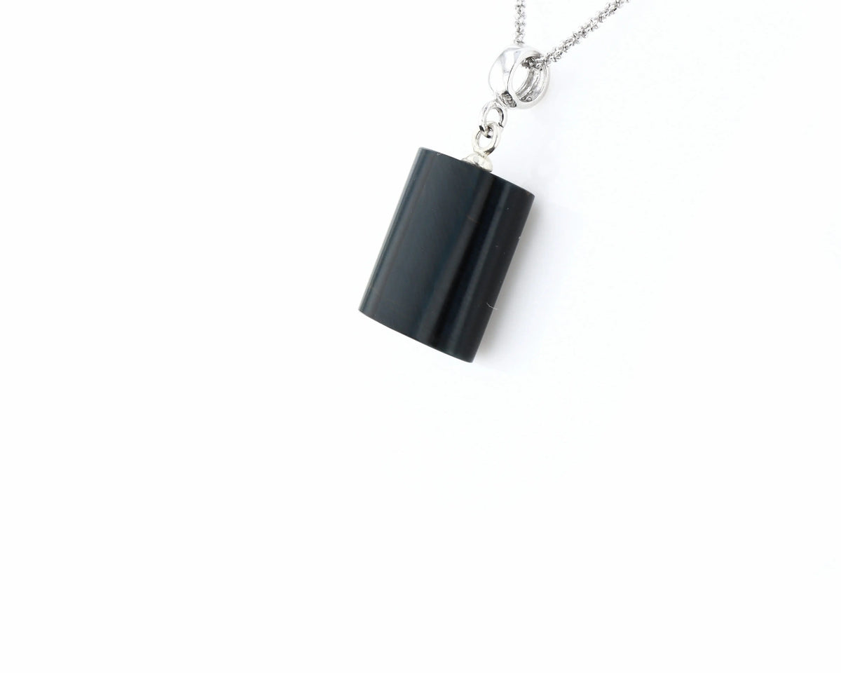 Pendentif Oeil de faucon 1 La Taillerie