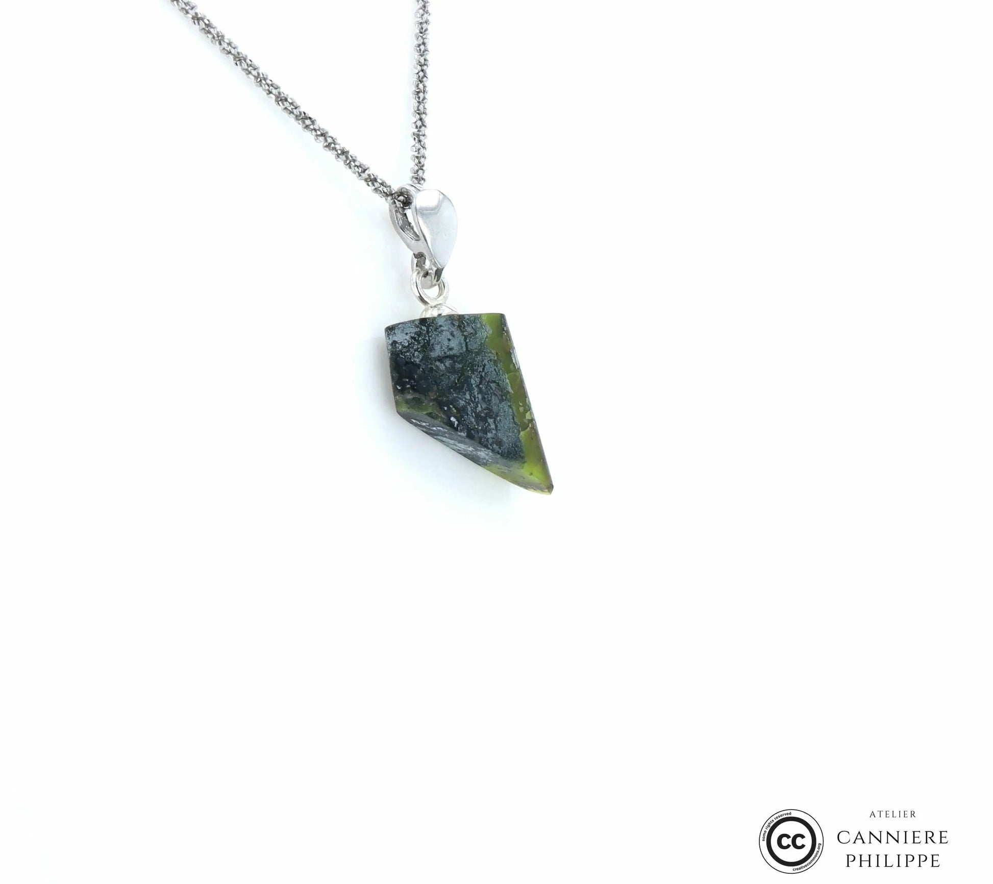 Pendentif Serpentine 3 La Taillerie